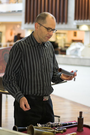 04-40049.jpg